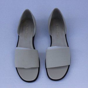 Off White Sandal - Cabin Creek